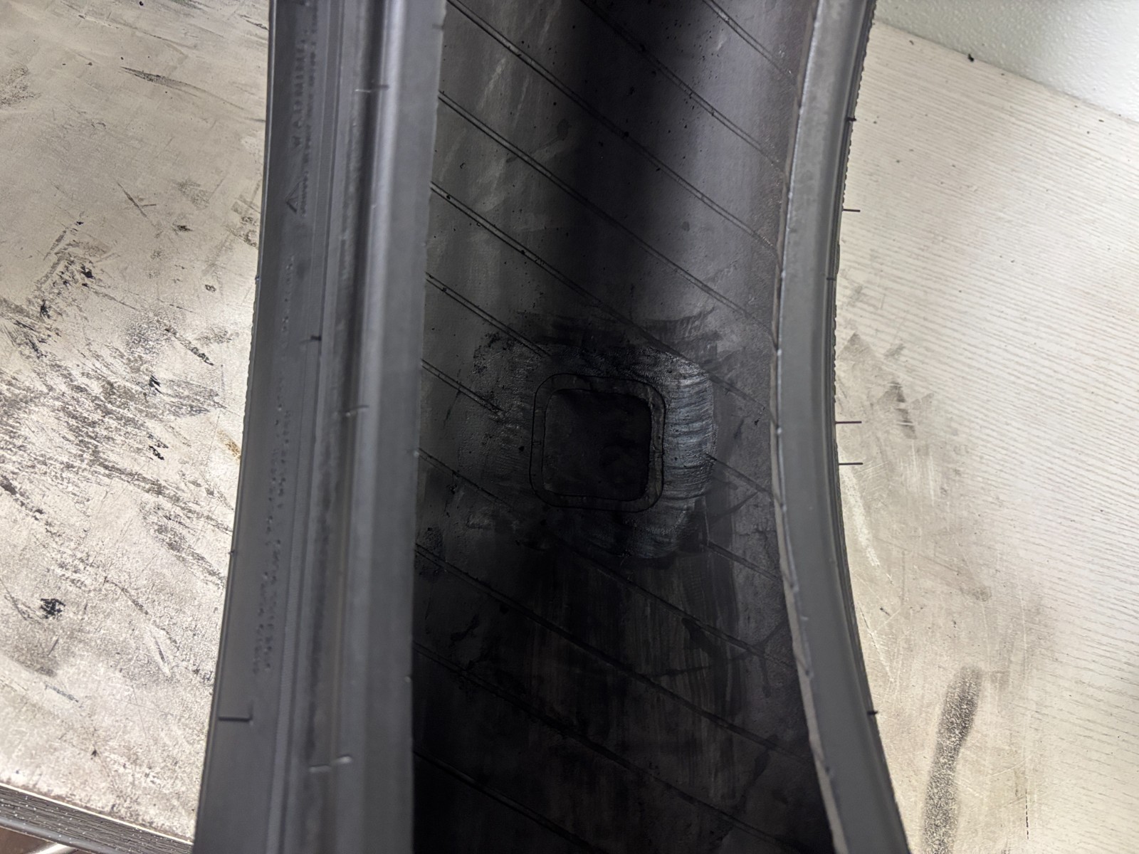 NO SHIPPING ONLY LOCAL PICK UP Set 4 Tires 215 65 17 Michelin Primacy A/S