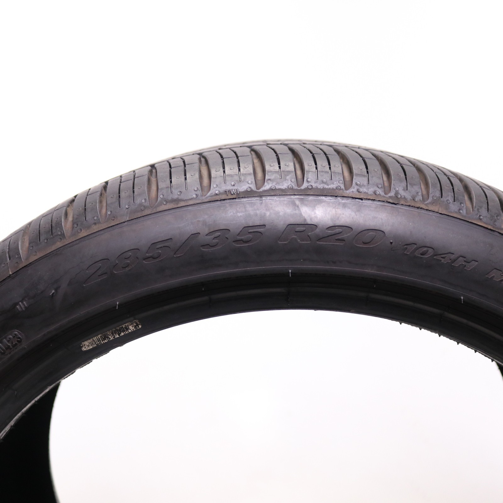 Set of 2 Used 285/35R20 Pirelli P Zero All Season MOE-S Run Flat PNCS – 8/32