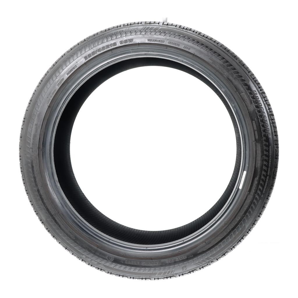 Set of (4) Used 225/45R18 Bridgestone DriveGuard Plus RFT 95W – 6-7.5/32