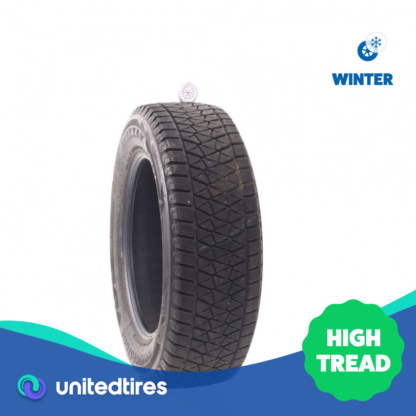 Used 225/65R17 Bridgestone Blizzak DM-V2 102S – 10.5/32 – Tire