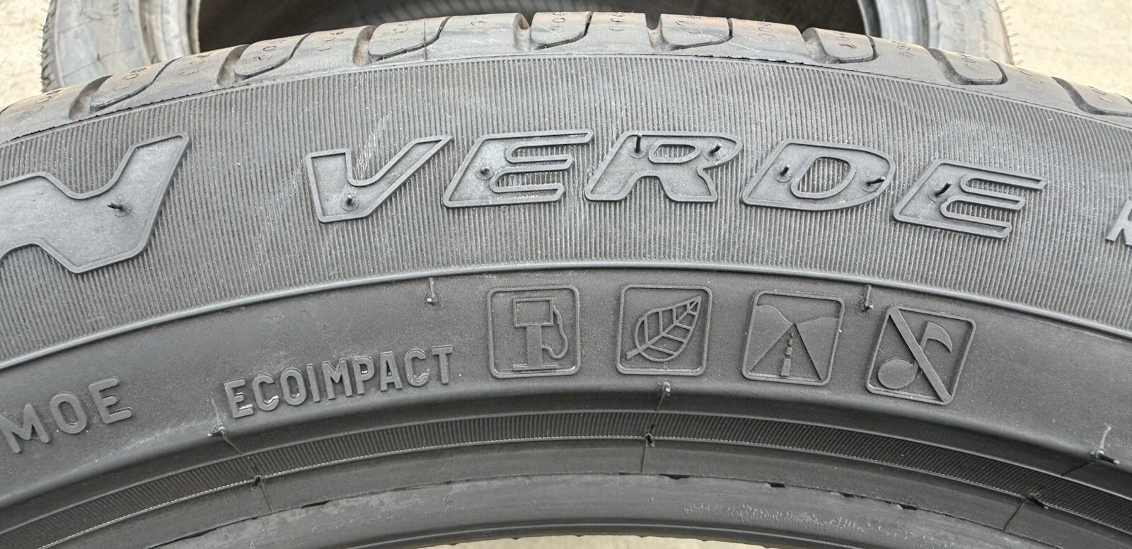 TWO BRAND NEW 255/45R20 101V Pirelli Scorpion Verde MOE Run Flat Mercedes GLC