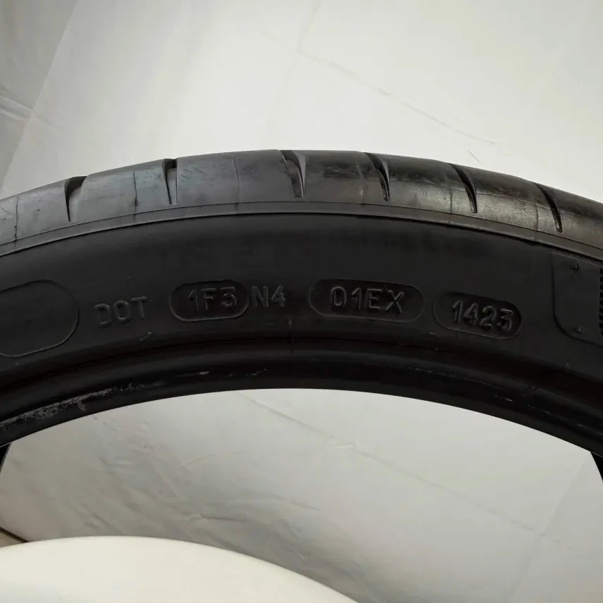Used 255/35R19 Michelin Pilot Sport 4 S 96Y 4.5/32 (DOT 23)