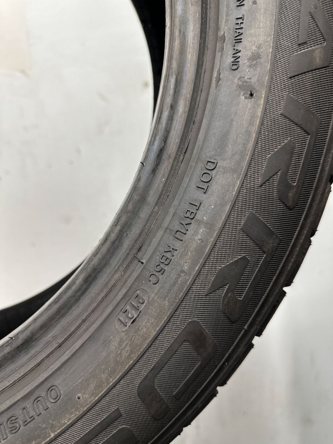 1 Used Arroyo Grand Sport A/S P235/55R19 2355519 235/55/19 105 V – 9/32