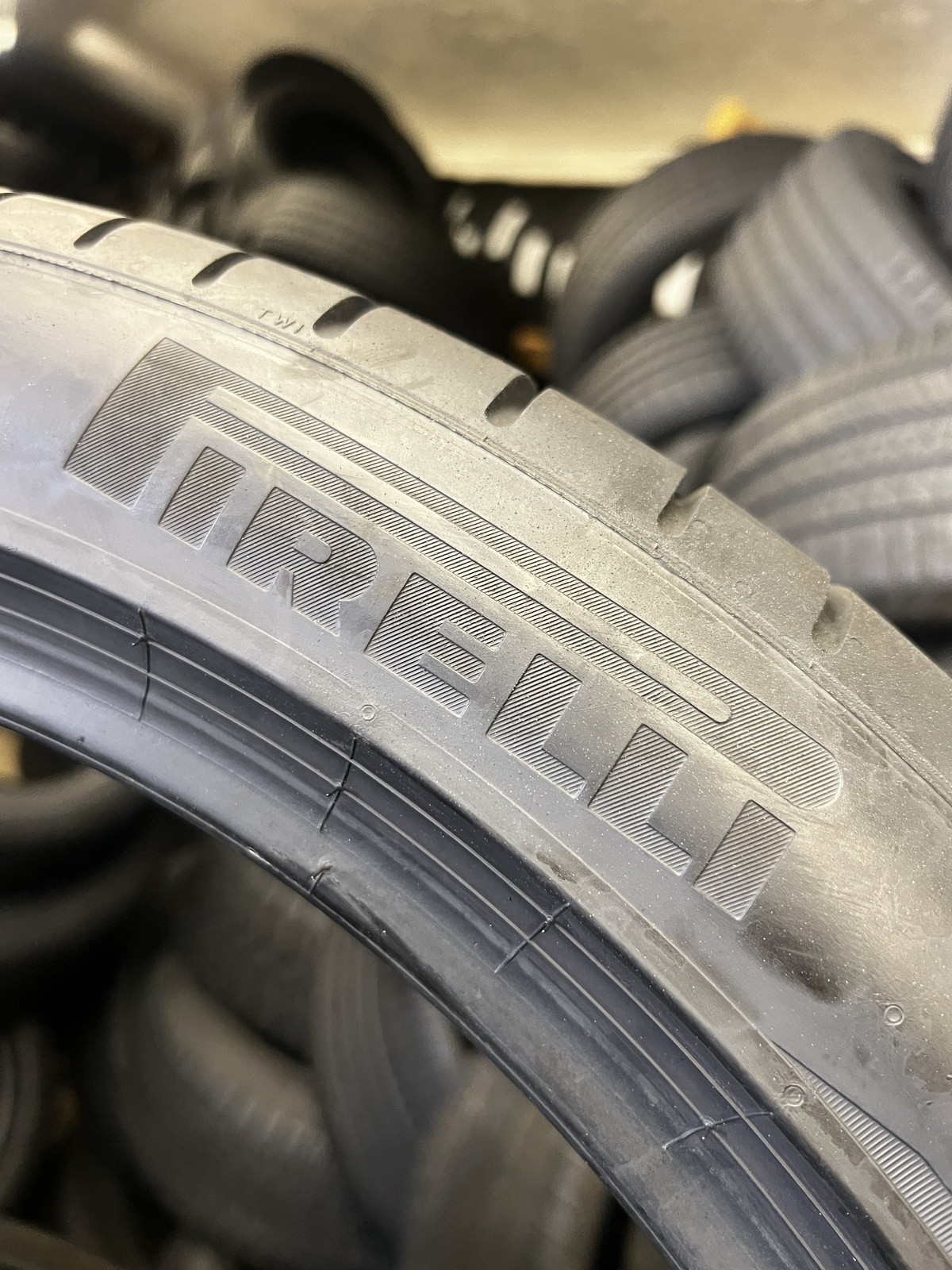 1 Tire Pirelli P Zero PZ4 Run Flat BMW 315/35R21 111Y DOT.2724 8/32