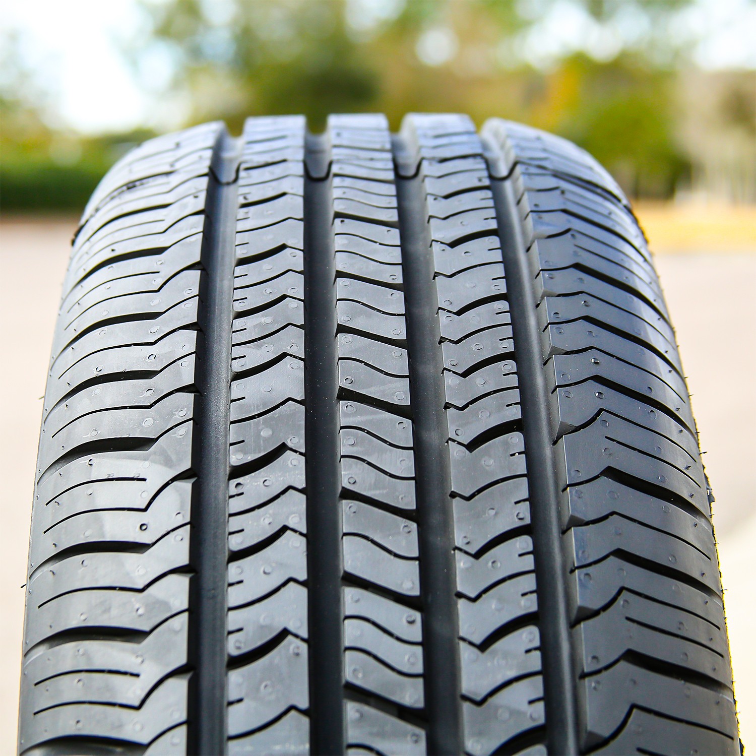 Tire Evoluxx Capricorn HP 235/60R16 100H All Season M+S