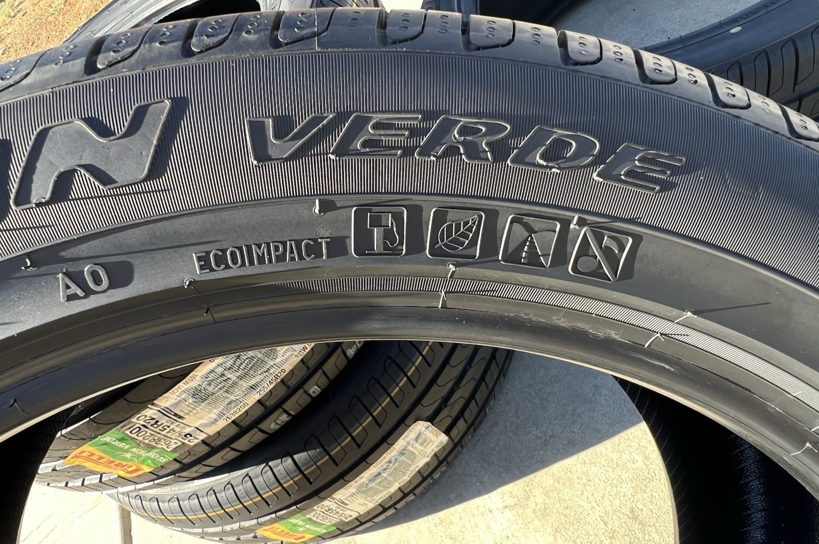Set of FOUR BRAND NEW 255/45R20 101W Pirelli Scorpion Verde AO Audi Tires
