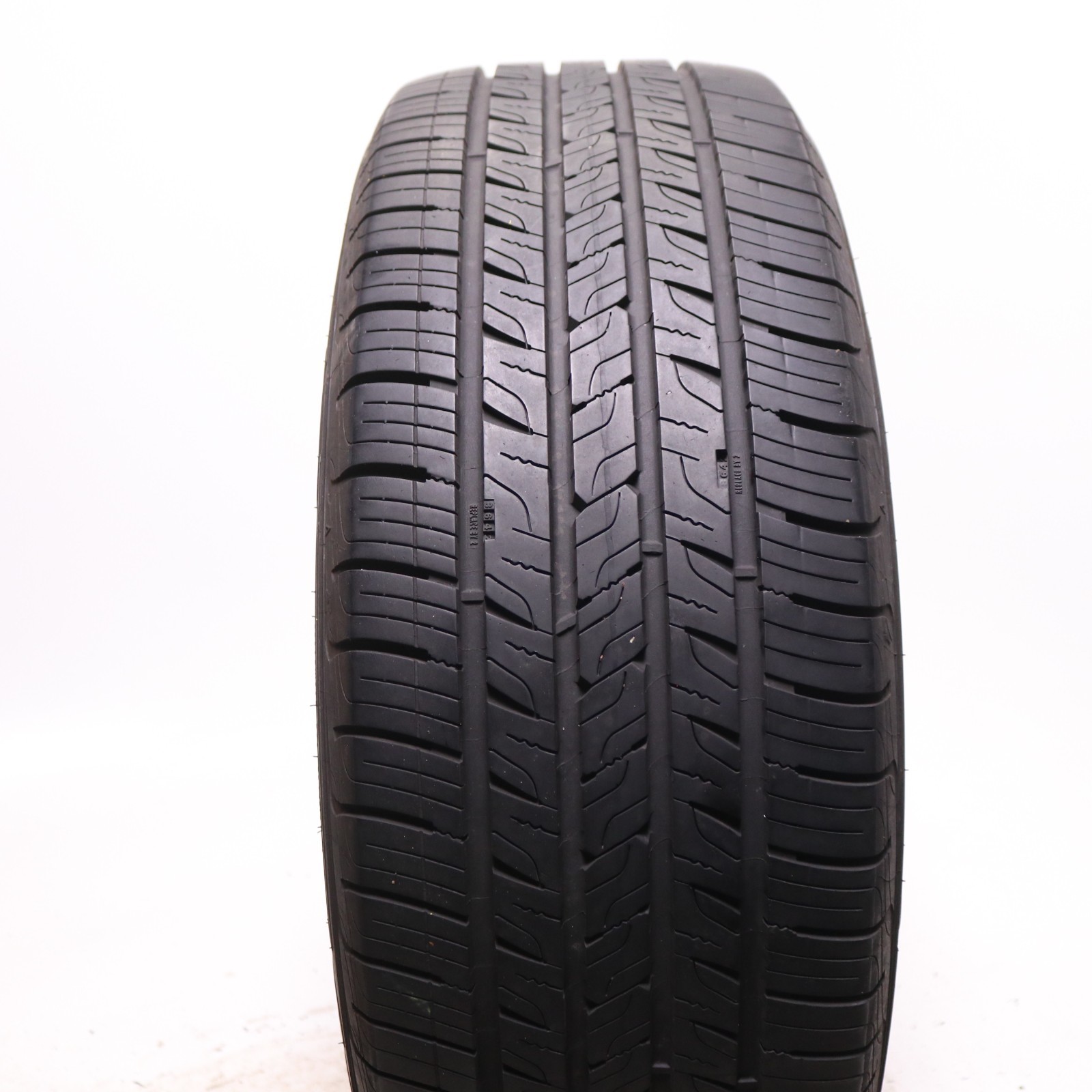 Set of 4 Used 235/55R20 Goodyear Assurance ComfortDrive – 102V – 9-10/32