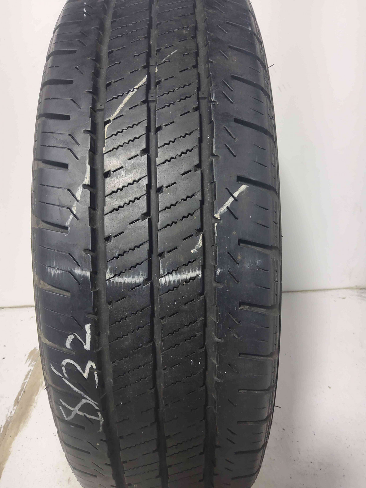 LT195/75R16 Hankook Dynapro HT 107 R Used 8/32nds