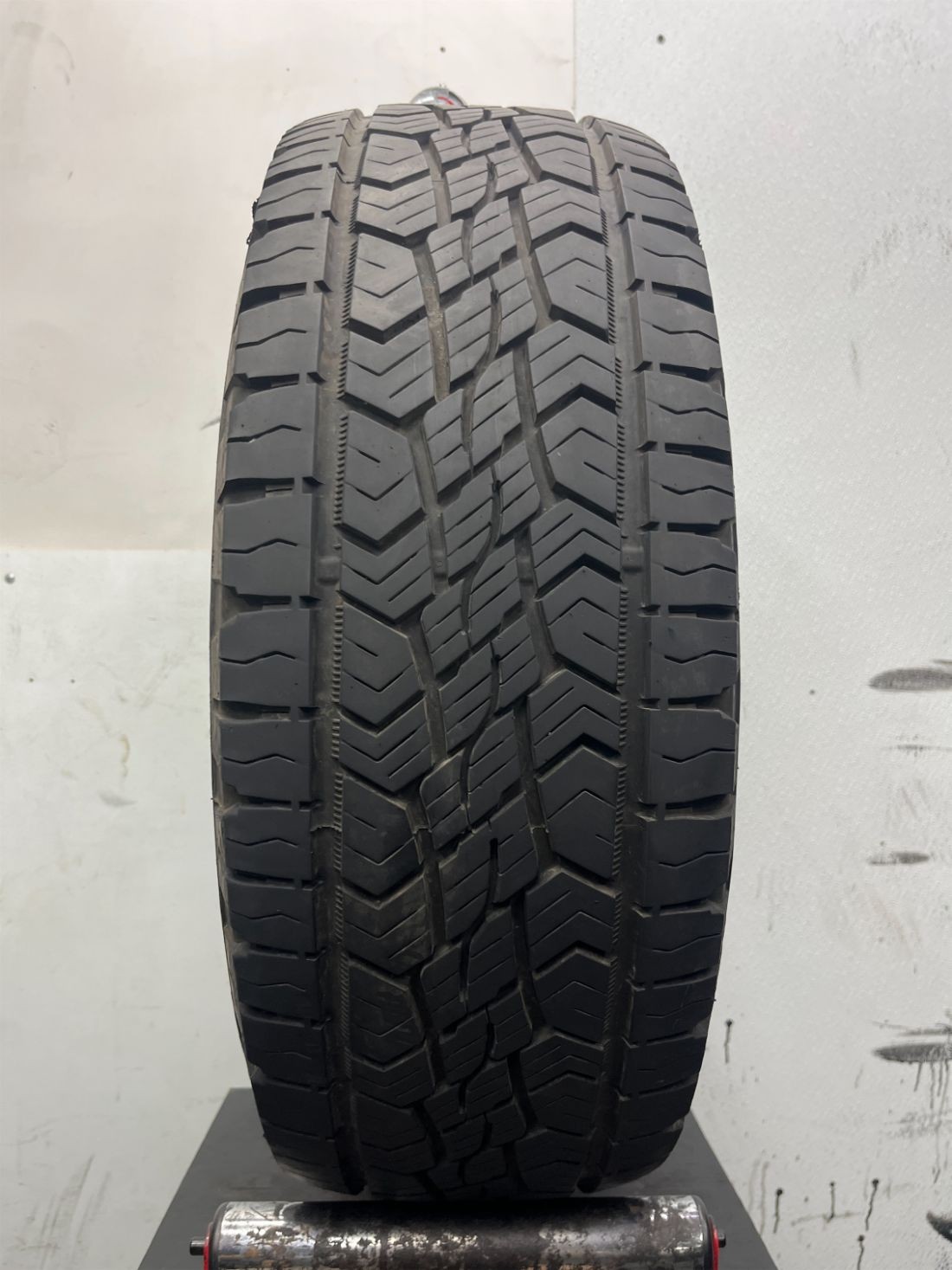 1 Used P245/60R18 Continental TerrainContact A/T 105 H – 9/32