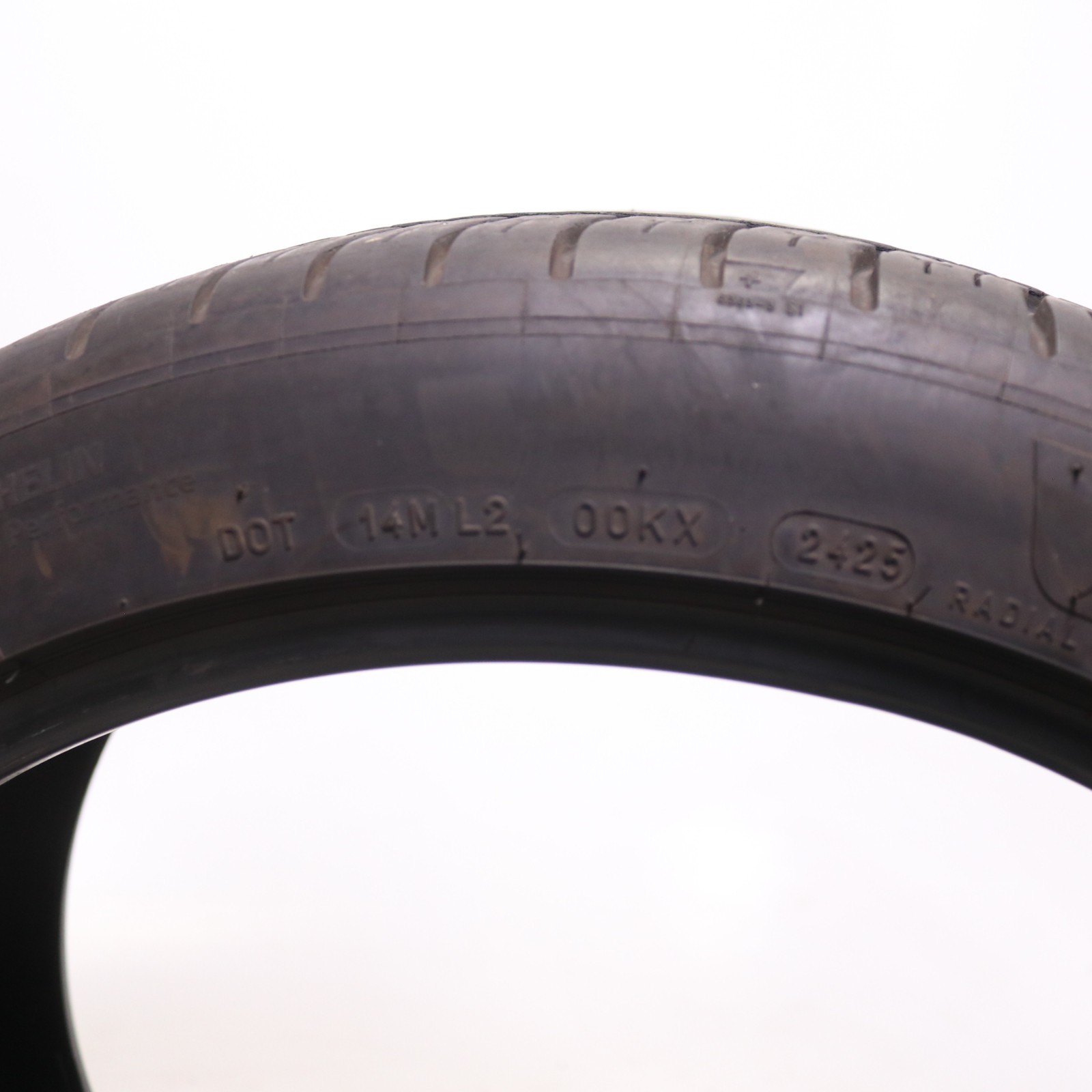 Set of 2 Used 255/40ZR20 Michelin Pilot Sport All Season 4 – 101Y – 7-8/32