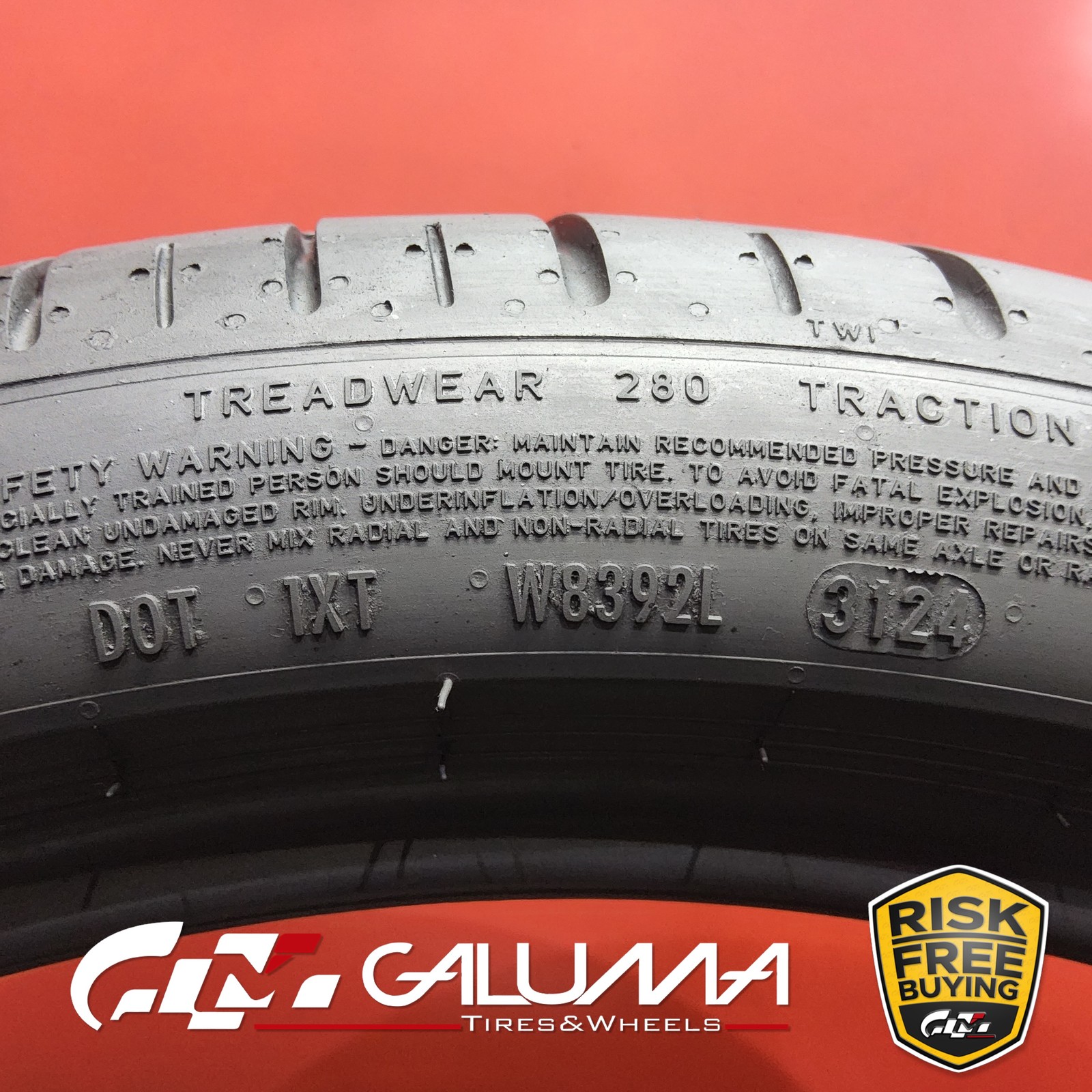 Set of 2 Tires Pirelli P-Zero (PZ4) ★ XL 285/35R21 285/35/21 2853521 105Y #95833
