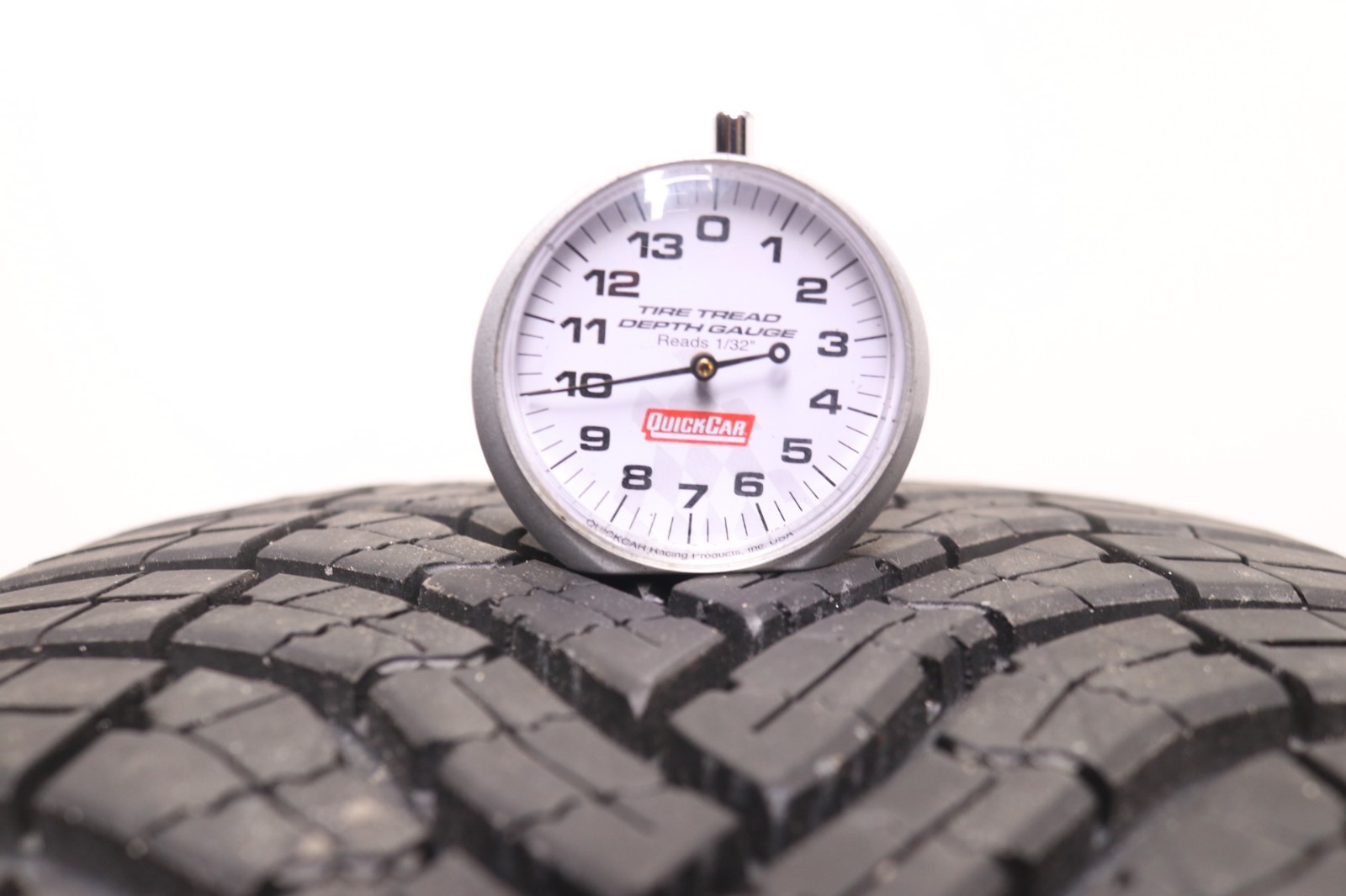Set of 2 Used 235/45R18 Goodyear Assurance WeatherReady 2 – 98W – 10/32