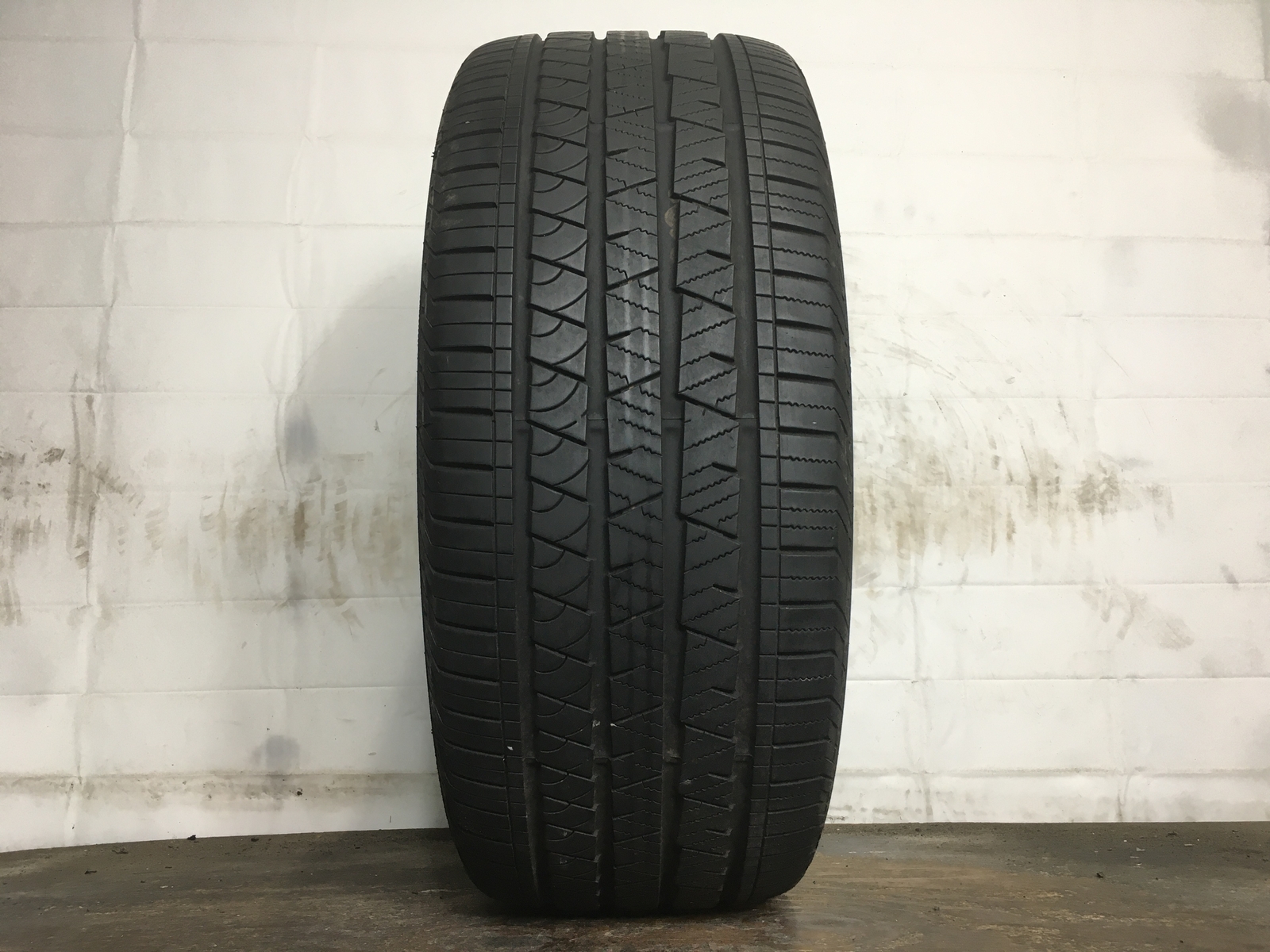 [1] Continental CrossContact LX Sport SSR Run Flat 275 45 20 Tire 7.0-8.0/32