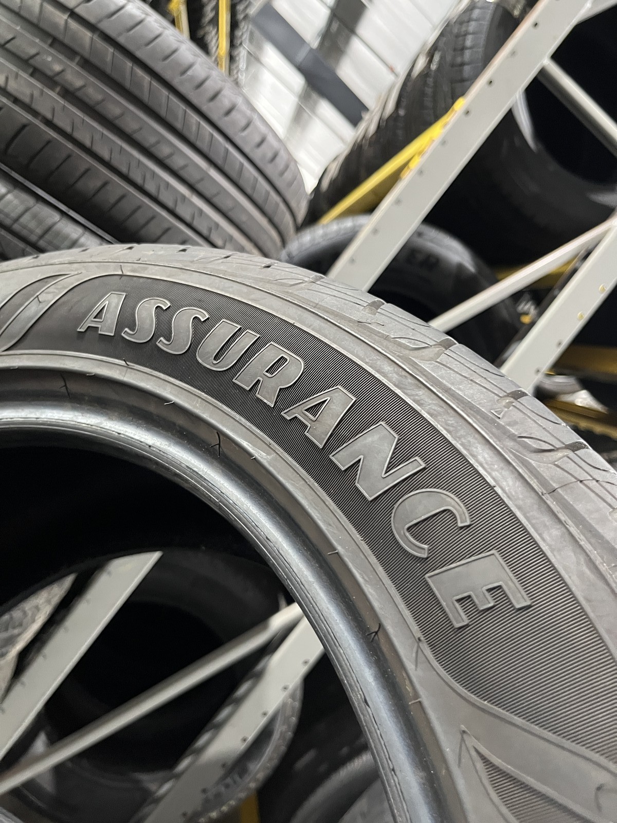 1 Tire Goodyear Assurance ComfortDrive 255/50R19 107V DOT.0124 9.5/32 NO Patch