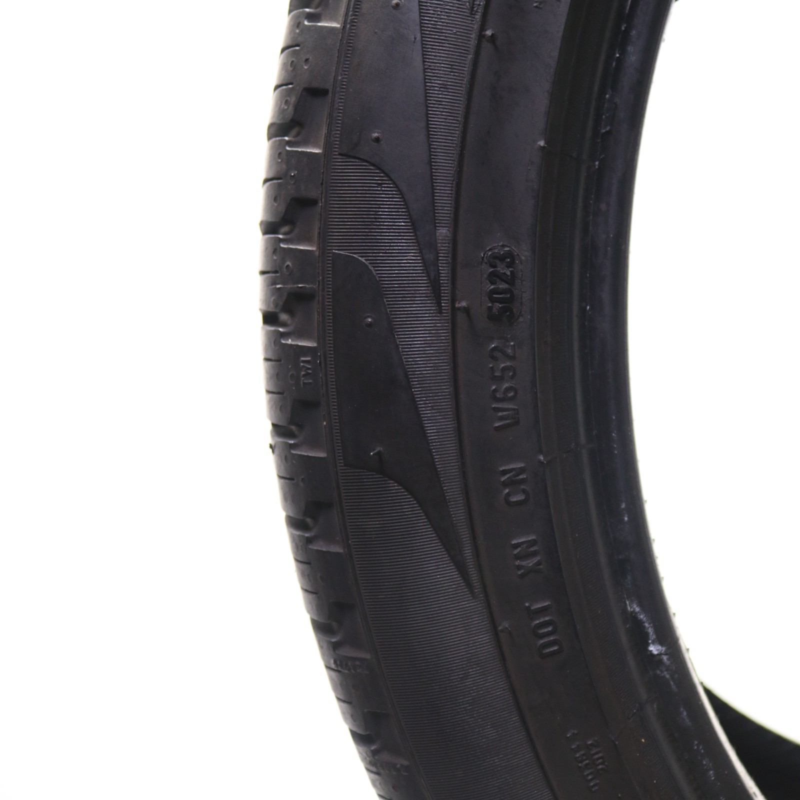 Used 275/40R21 Pirelli Scorpion Verde VOL – 107V – 9/32
