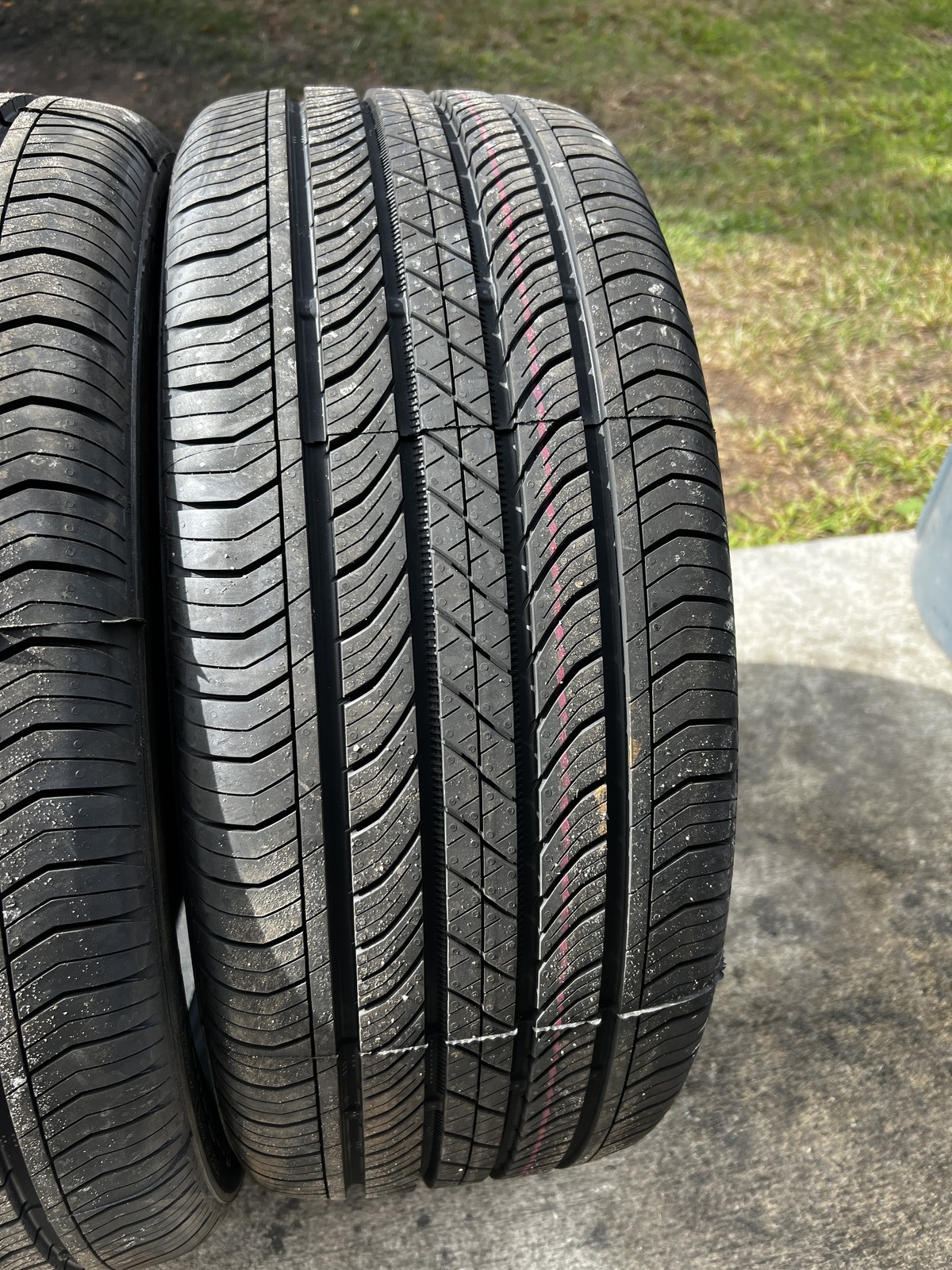 Set Of 4 New Continental ProContact TX 235/45R19 95H DOT.1625