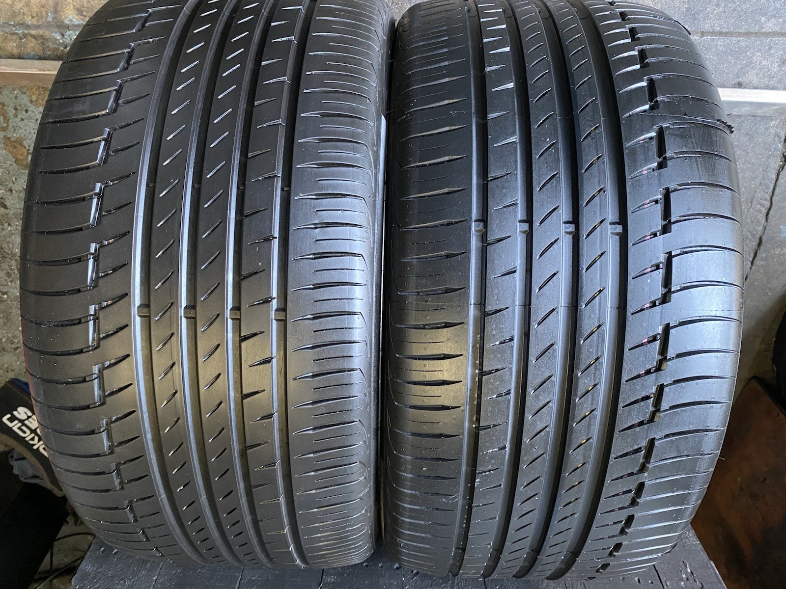 2 Used Continental Premium Contact 6 SSR ★ RSC 315/35R22 315/35/22 3153522 111Y