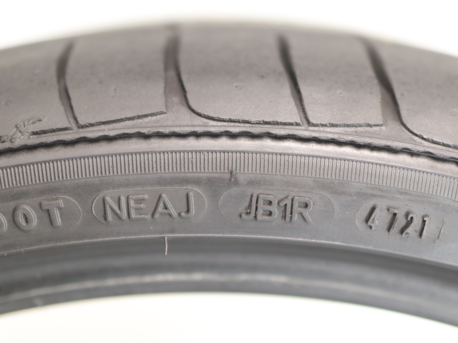235/35ZR20 Goodyear Eagle F1 Porsche NO 88Y 8/32 DOT 4721 1J08