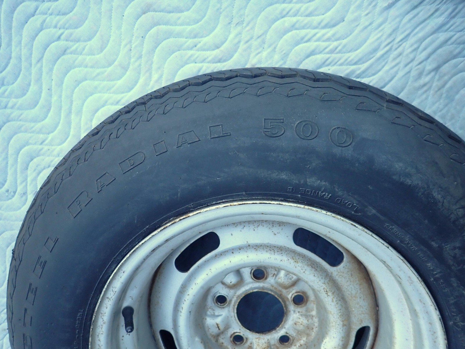 GM 15×8 Rally Wheel Firestone GR70-15 Steel Radial 500 Tire 70s Corvette OEM