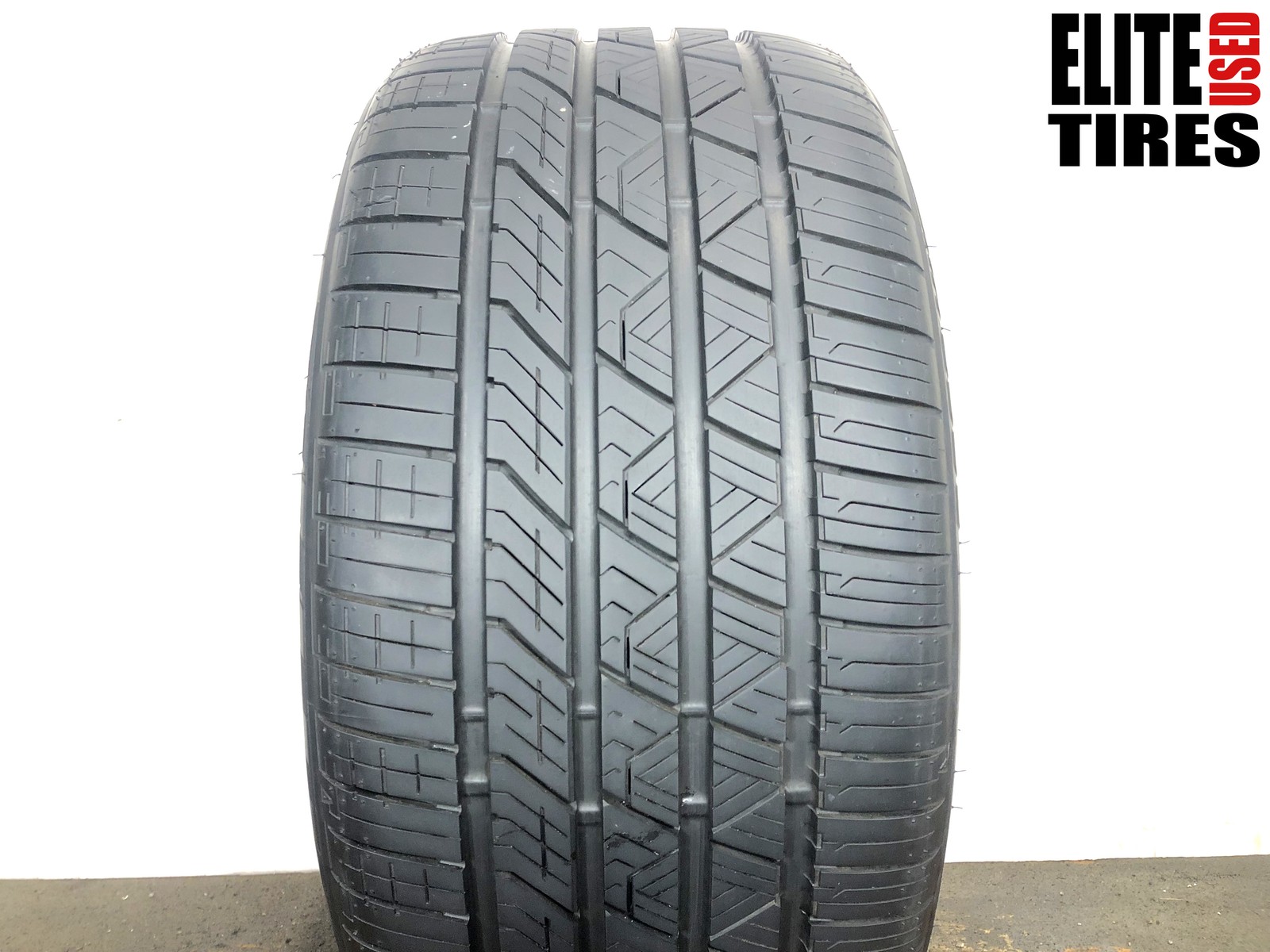 [1] Road Hugger GTZ P255/35ZR18 255 35 18 Tire 9.75/32