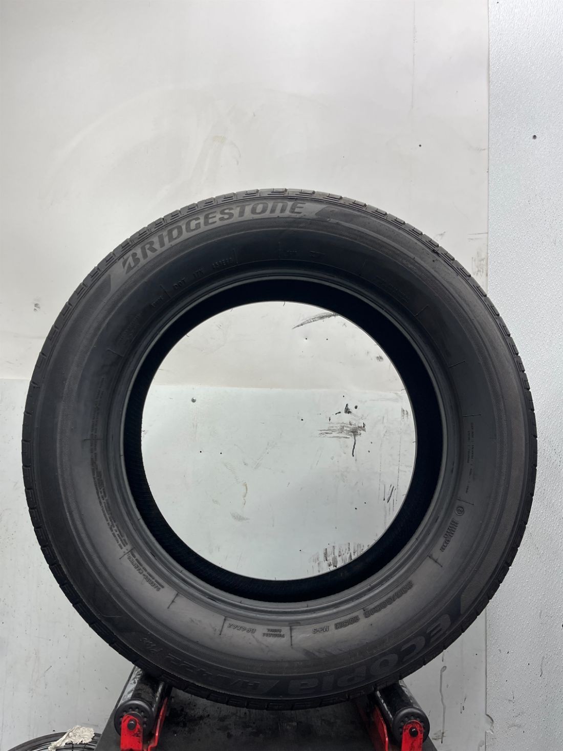 1 Used P235/60R18 Bridgestone Ecopia HL 422 Plus 103 H – 9/32
