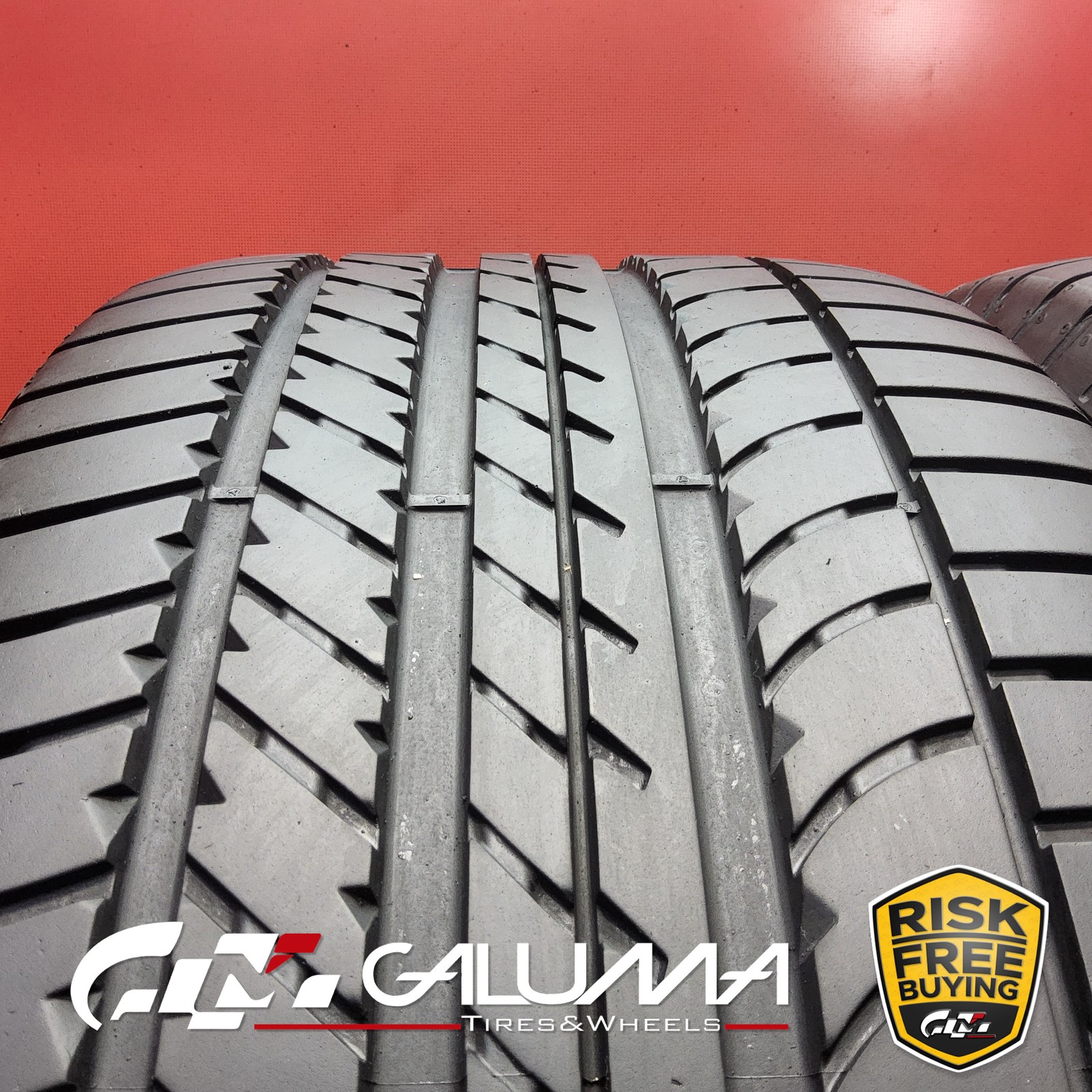 Set of 2 Tires LikeNEW Goodyear Eagle F1 Asymmetric SUV MO1 XL 295/40R22 #96031