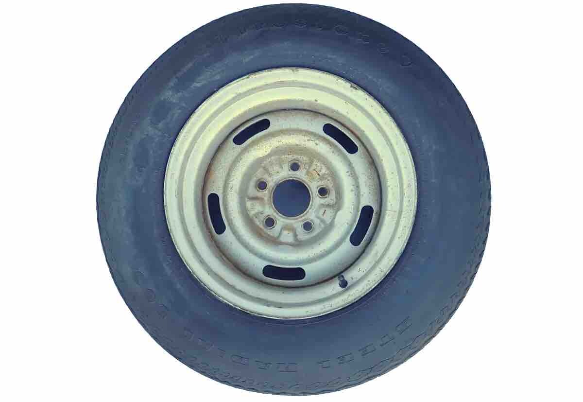 GM 15×8 Rally Wheel Firestone GR70-15 Steel Radial 500 Tire 70s Corvette OEM