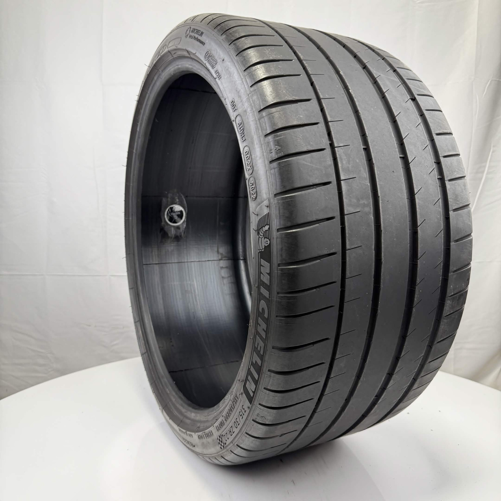 Used 315/30ZR22 Michelin Pilot Sport 4 S NO 107Y 7/32 (DOT 22)