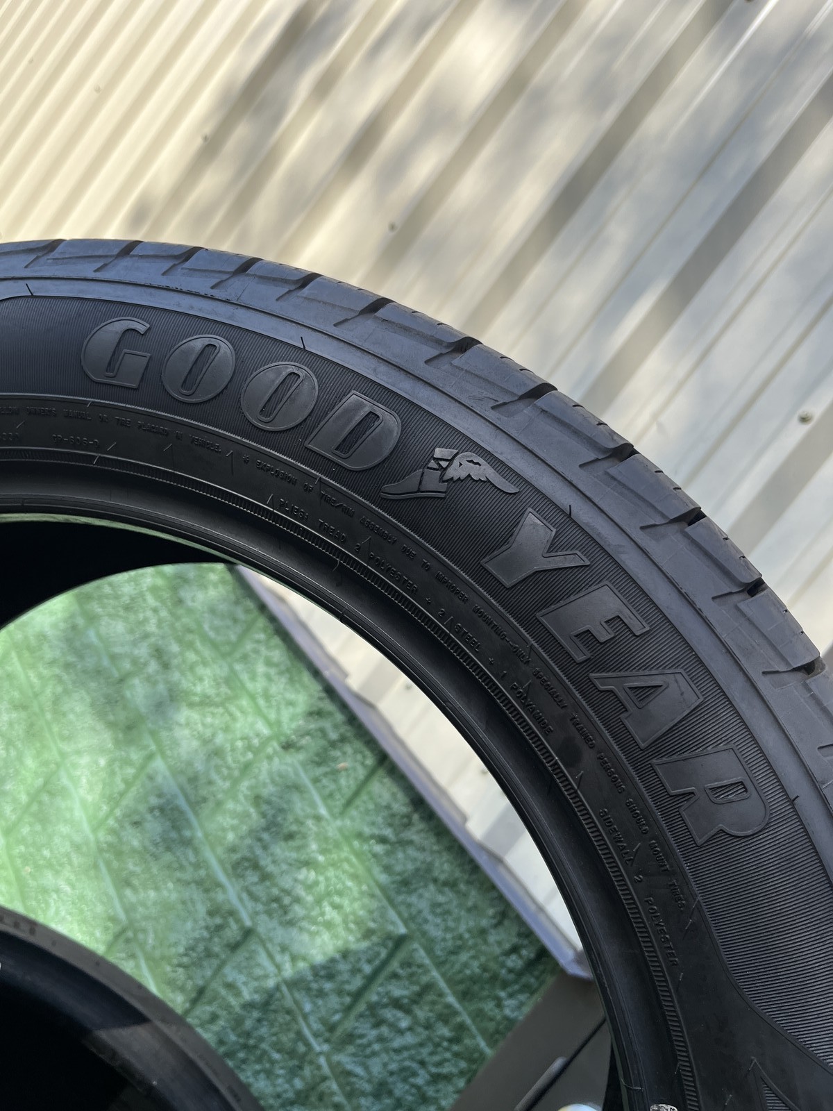 1 Tire Goodyear Assurance MaxLife 235/55E19 101V DOT.4423 11.5/32 NO Patch