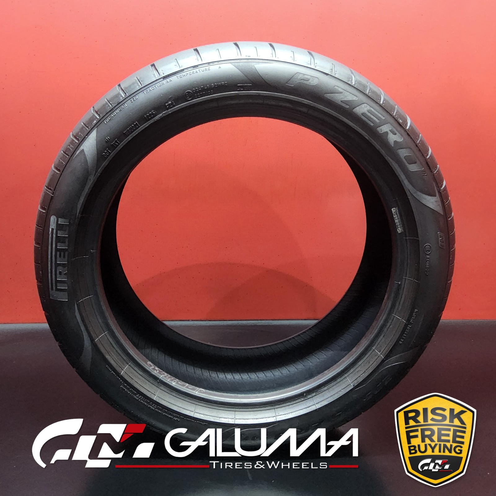 1 Tire LikeNEW Pirelli P Zero (N1) 235/45ZR18 235/45/18 2354518 94Y #95946