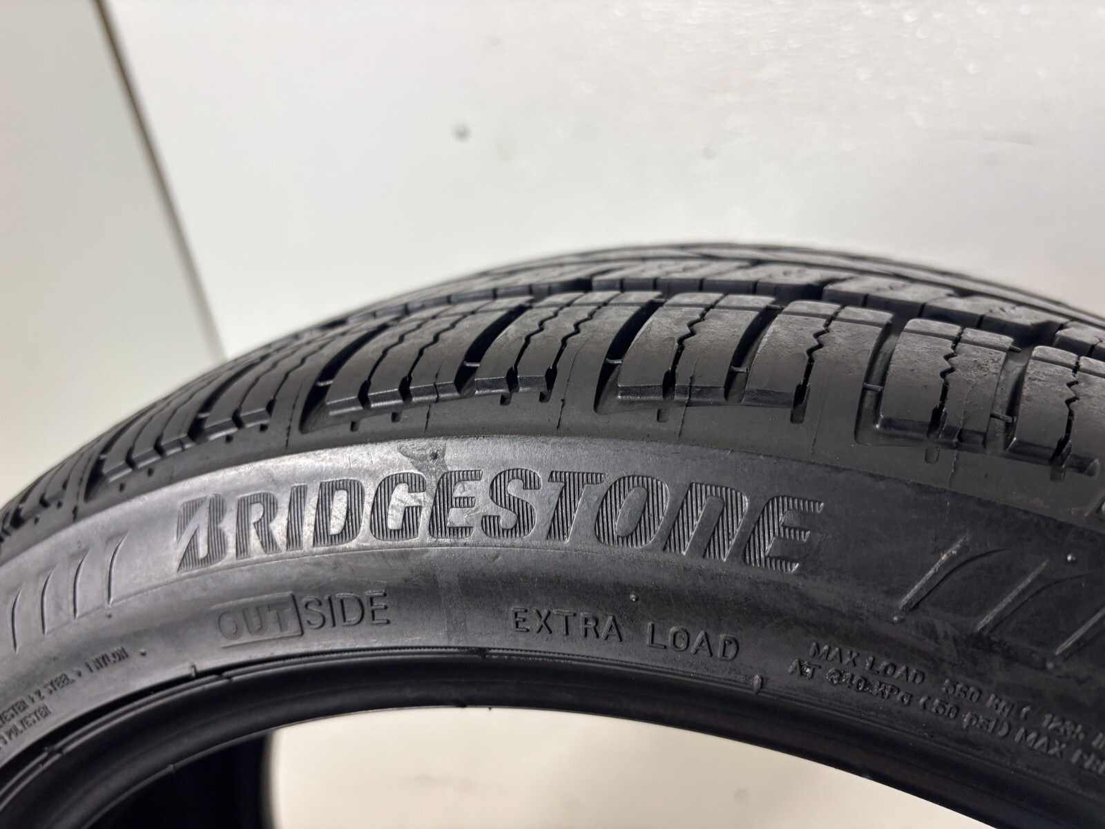 1 Tire 205 45 17 Bridgestone DriveGuard Plus Run Flat 7.00-8.00/32=77-88% Tread