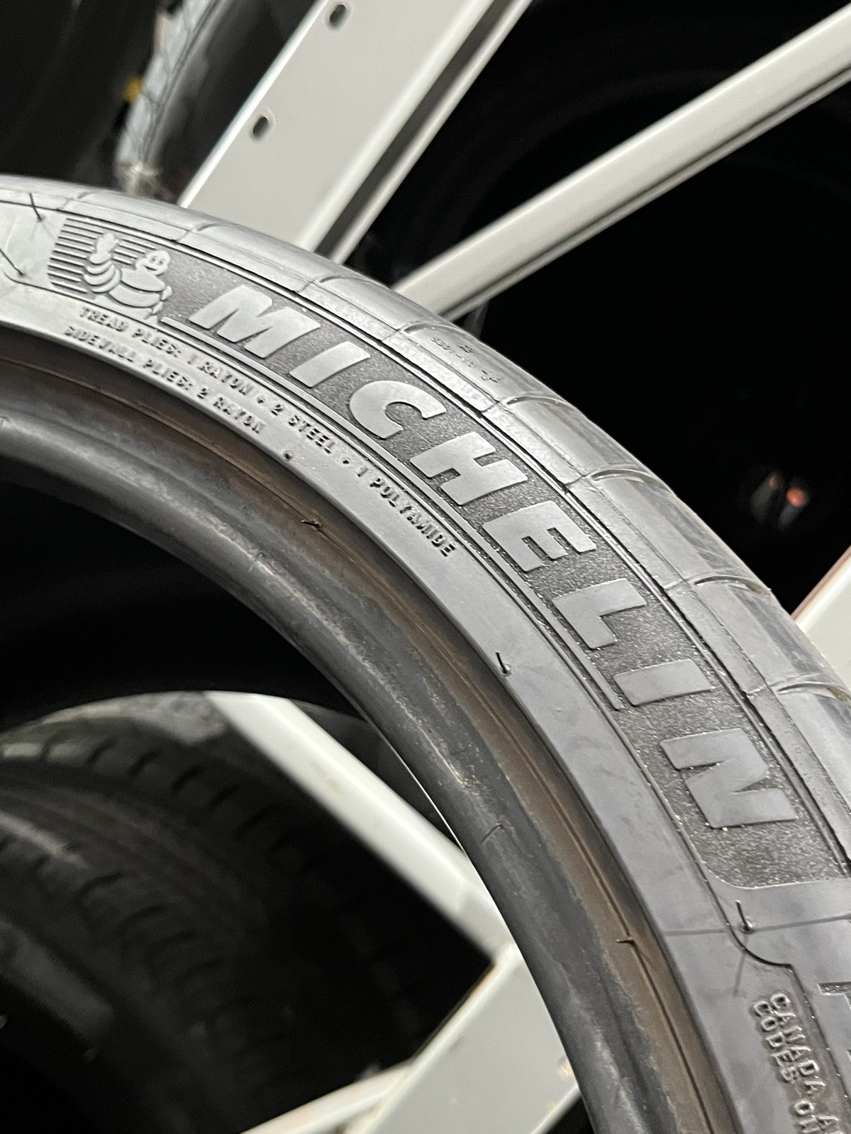 1 Tire Michelin Pilot Sport All Season 4 ZP 305/30ZR20 99Y DOT.0723 6/32