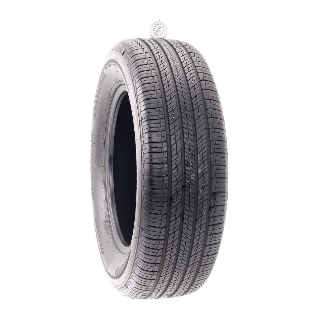 Set of (4) Used 235/65R17 Hankook Dynapro HP2 104H – 8-8.5/32