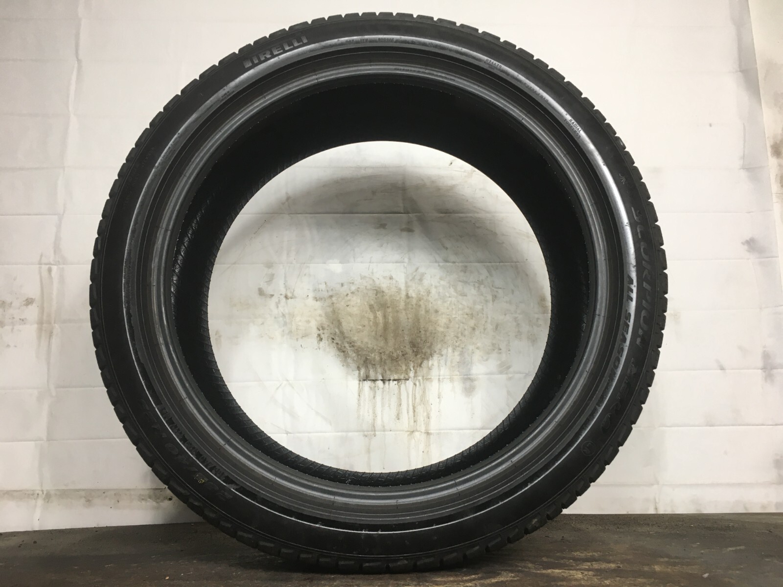 [1] Pirelli Scorpion Zero All Season PNCS P285/40R23 285 40 23 Tire 7.5-8.0/32