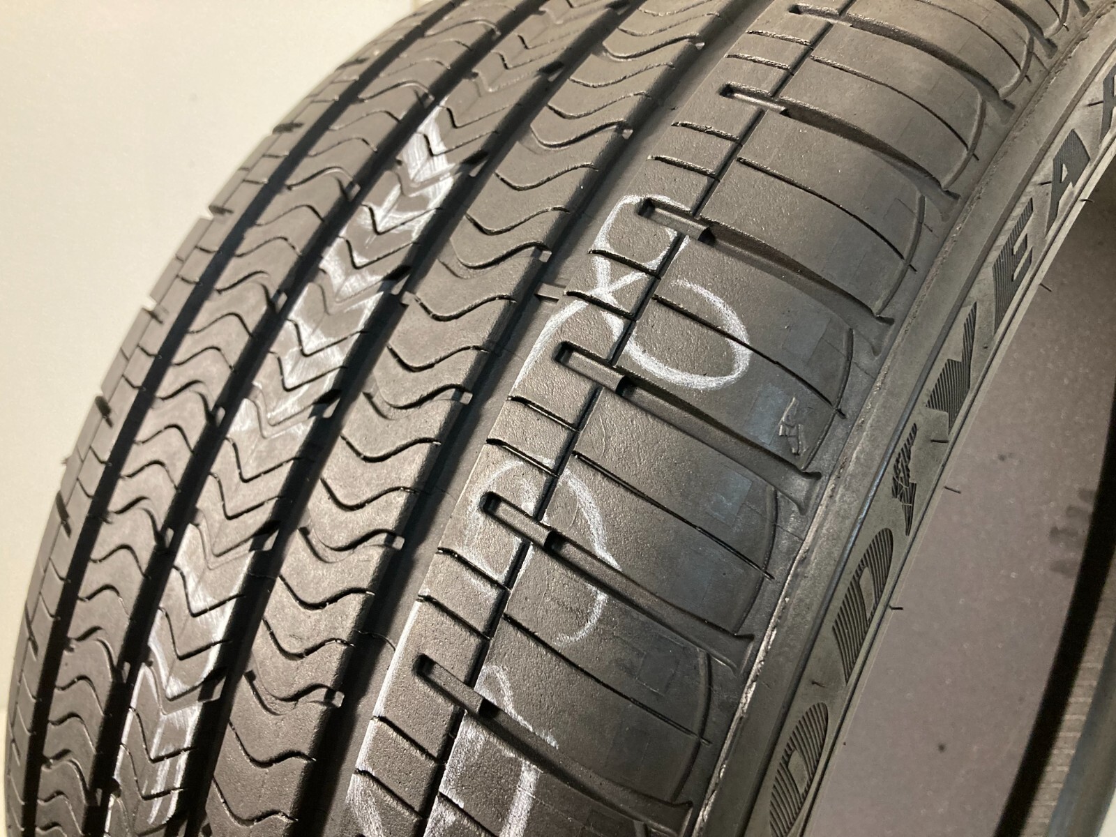 1 Tire 265 35 21 Goodyear Eagle Sport A/S Tesla (7.0-7.8/32 Tread) 101V