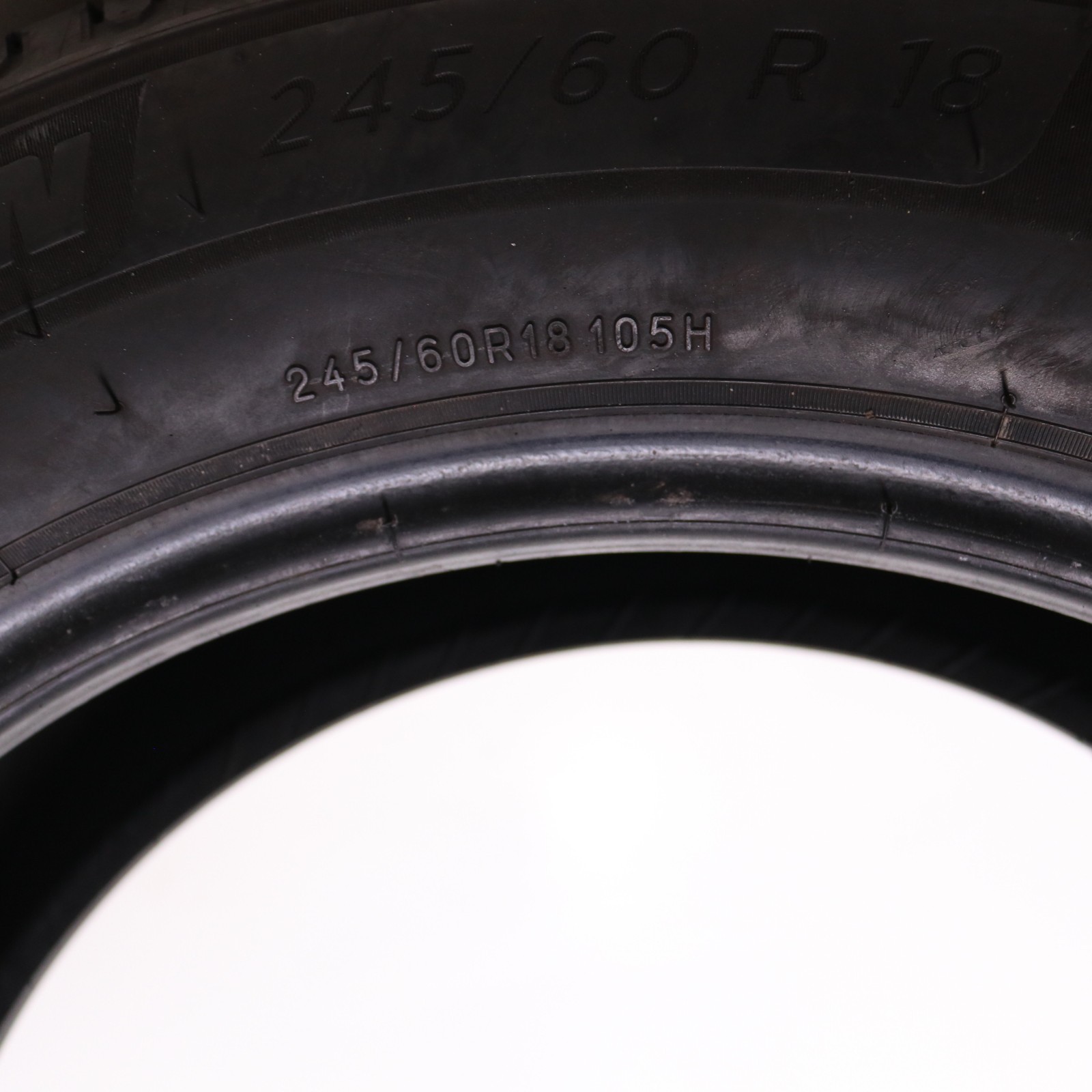 Set of 2 Used 245/60R18 Michelin Defender 2 – 105H – 9-10/32