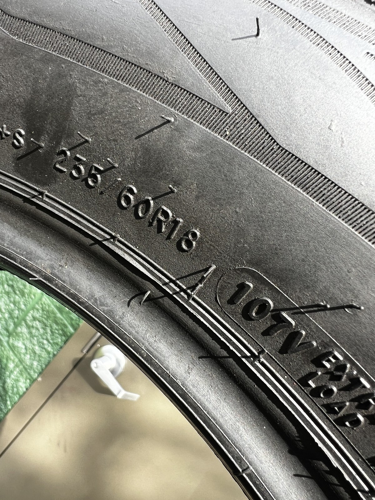 1 Tire Cooper ProControl 235/60R18 107V DOT.0124 9.75/32 NO Patch