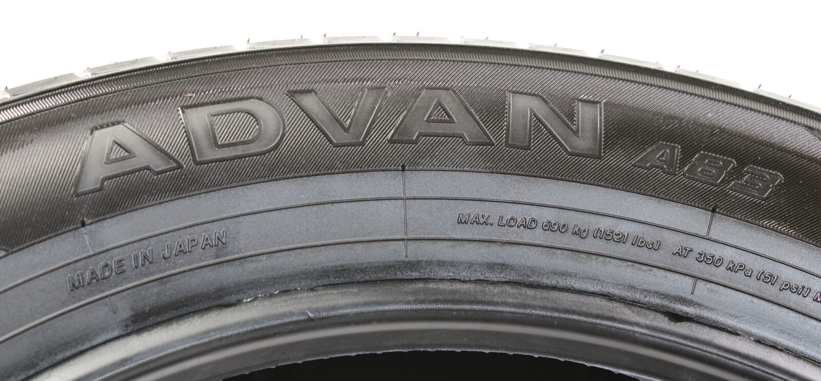 YOKOHAMA ADVAN A83 17″ P225/55 R17 95V M+S 9/32 9.6/32 NDS OEM -TWO USED TIRES-
