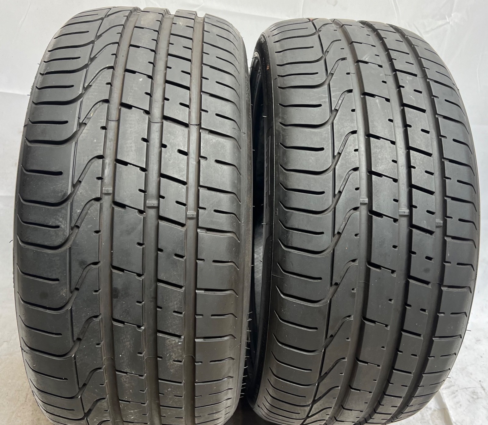 2 – TAKEOFF 255/35ZR20 XL (97Y) Pirelli P Zero (AM4) Aston – 7071 NO REPAIRS