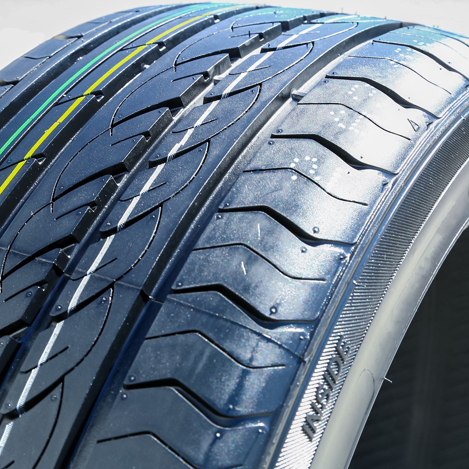 Tire Centara Vanti HP 275/30R20 93W AS A/S High Performance TakeOff