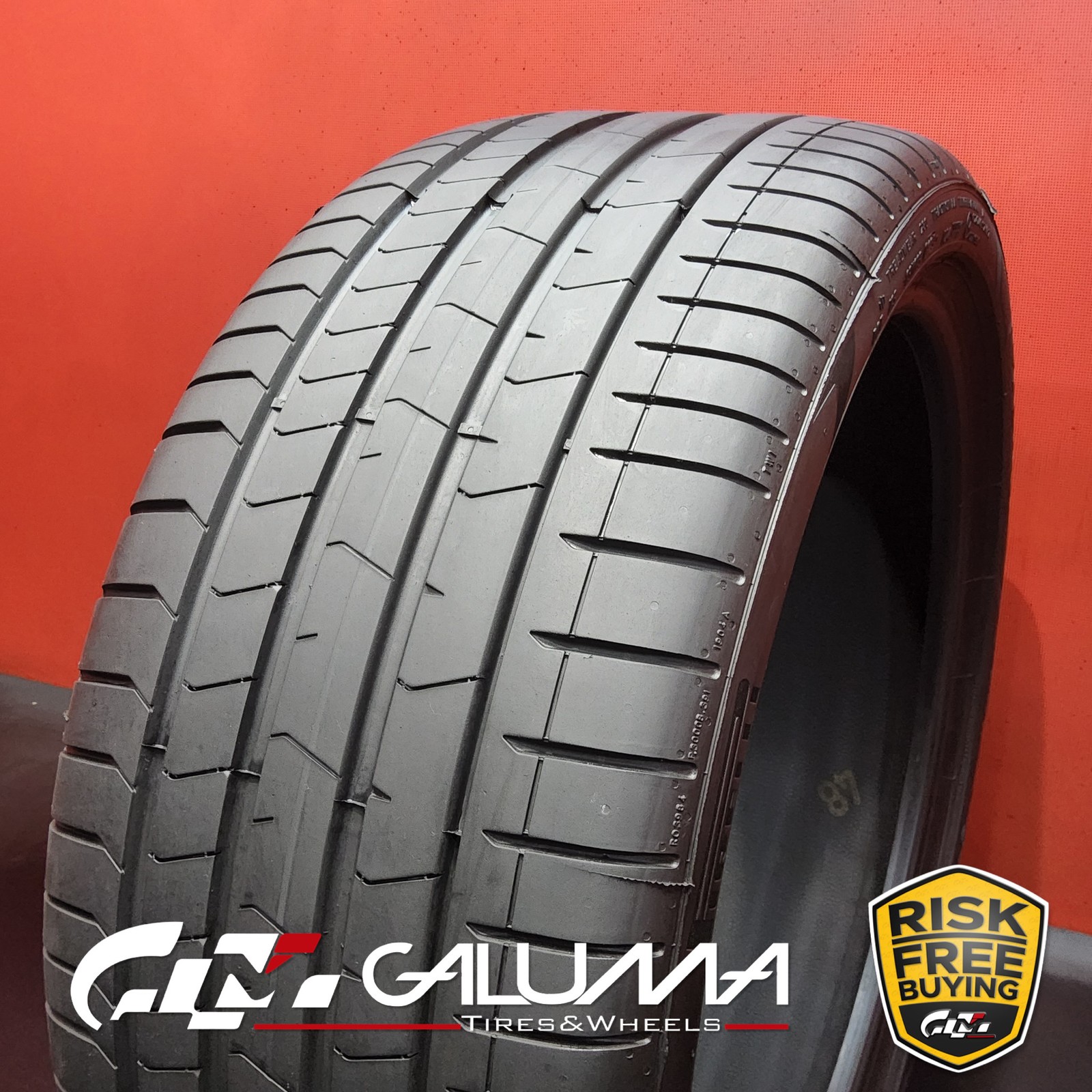 1 (One) Tire LikeNEW Pirelli P Zero PZ4 Run Flat MOE XL 255/35R19 No Patch 93558