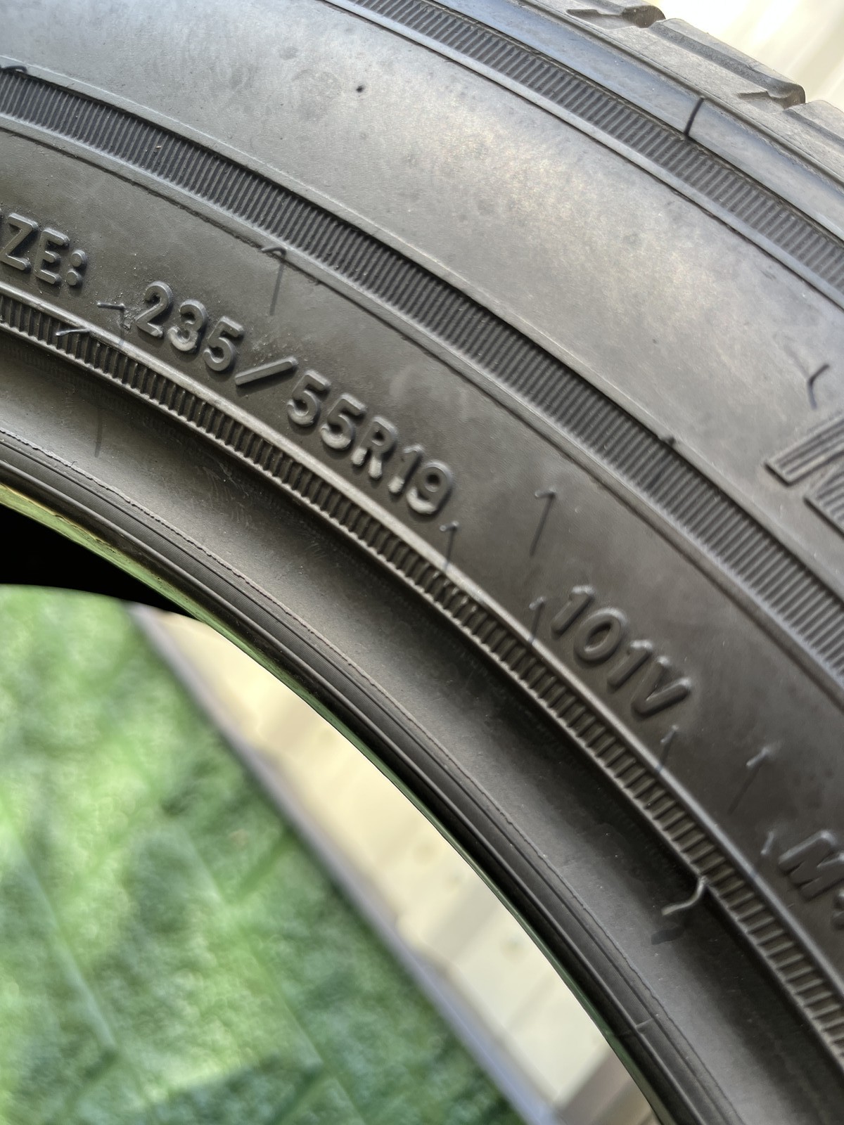 1 Tire Goodyear Assurance MaxLife 235/55E19 101V DOT.4423 11.5/32 NO Patch