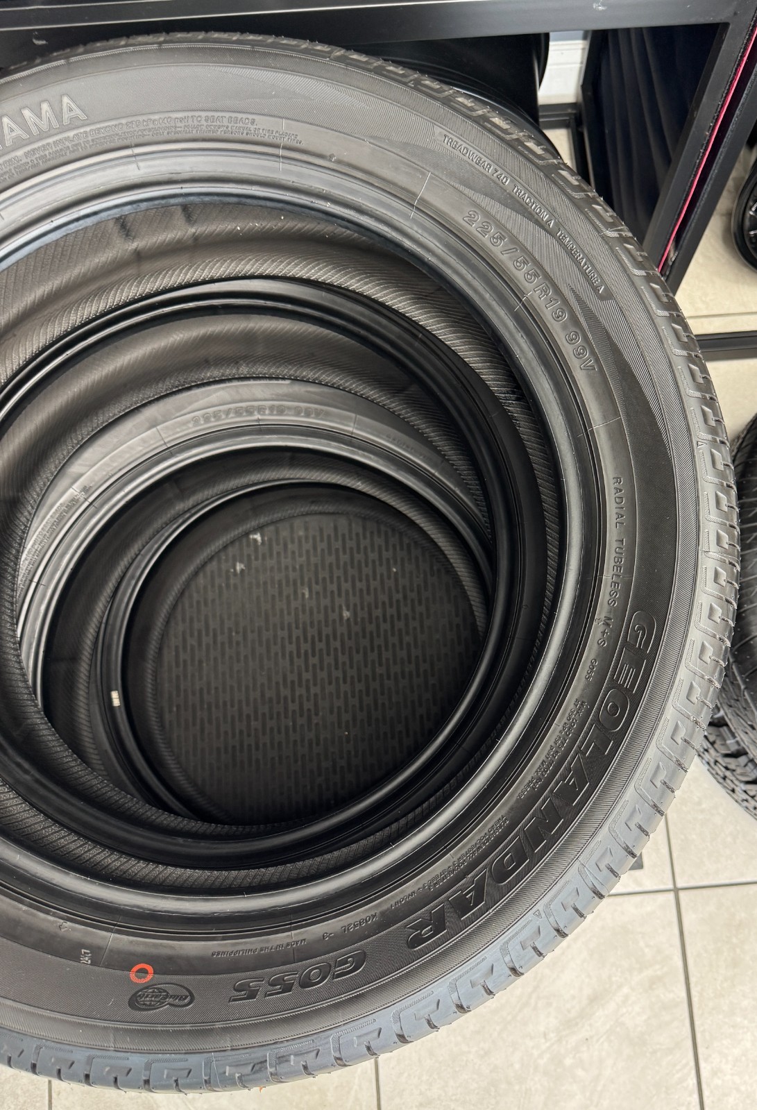 SET (4) 225/55R19 99V Yokohama Geolandar CV G055 NEW/32.