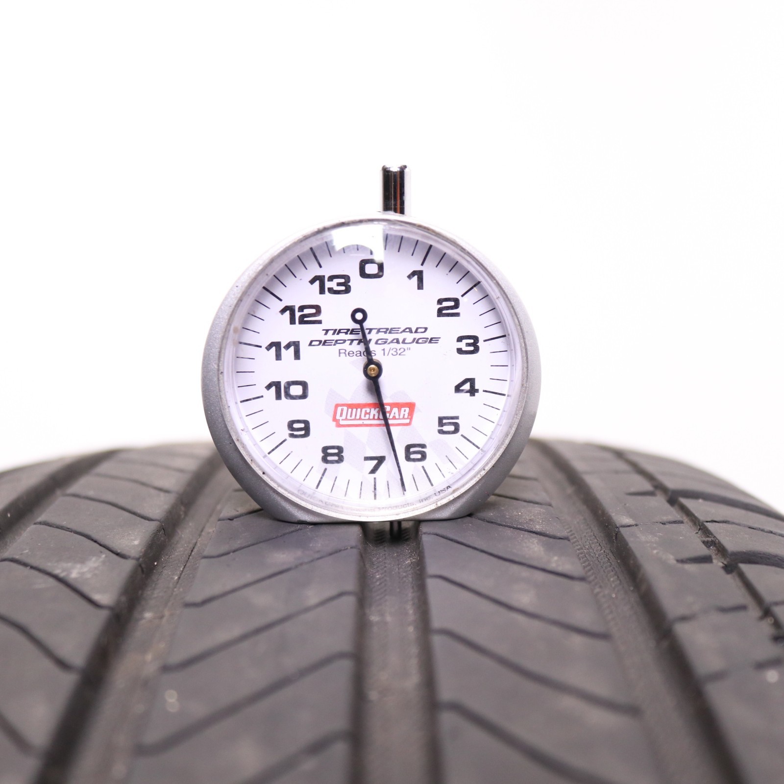 Set of 2 Used 235/65R17 Michelin Primacy A/S – 104H – 6.5/32 No Repairs