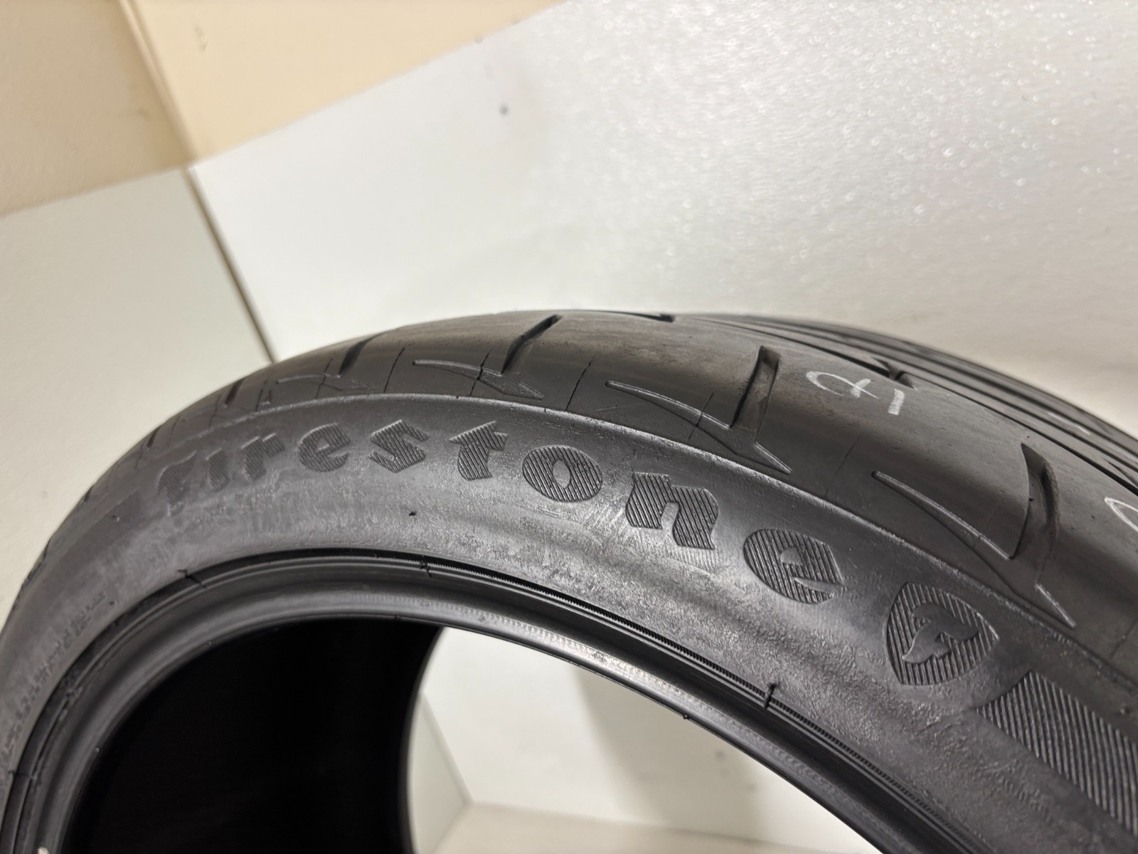 1 Tire 305 35 20 Firestone Firehawk Indy 500 (5.00-5.80/32=62-72% Tread Left)