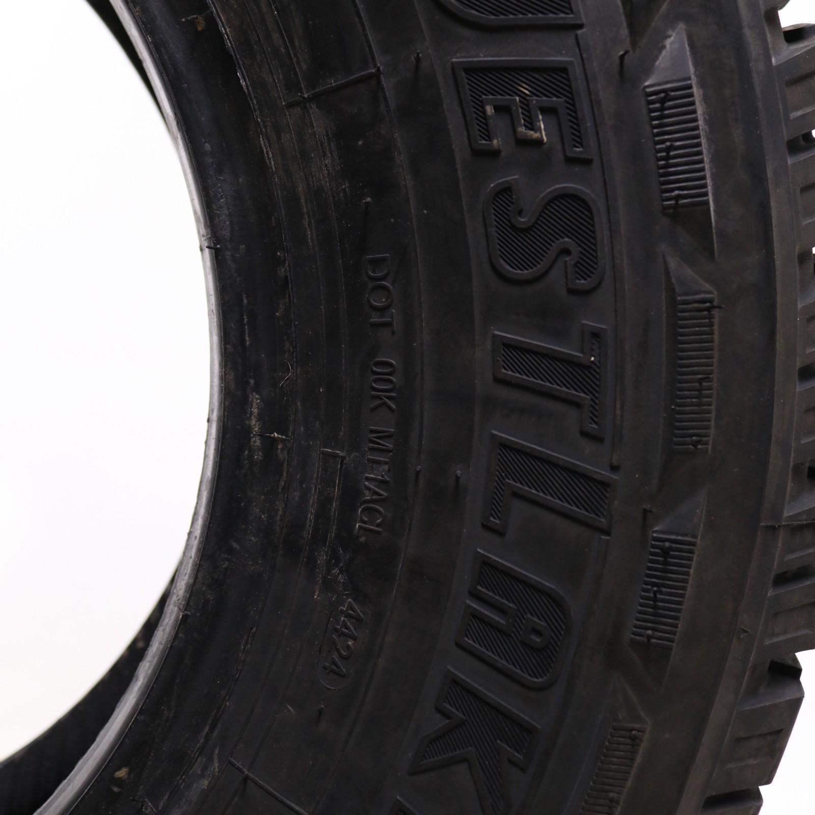 Take Off LT 235/75R15 Westlake Radial SL369 A/T – 104/101Q – 14/32 No Repairs