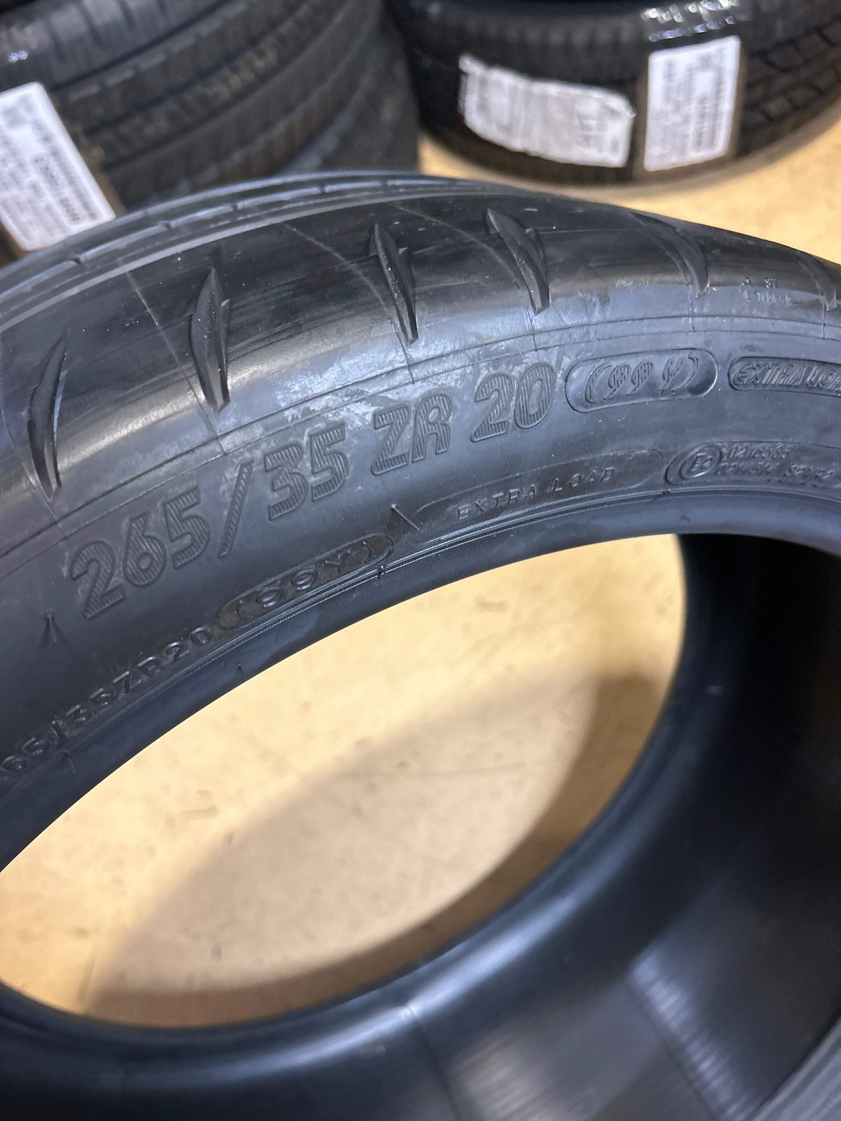 MICHELIN PILOT SPORT CUP 2 BSW P 265 35 20 99Y RACING TIRE 97350