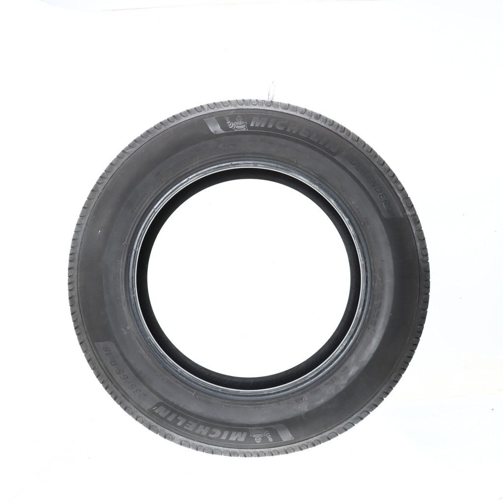 Set of (4) Used 235/65R18 Michelin Defender 2 106H – 6-7/32