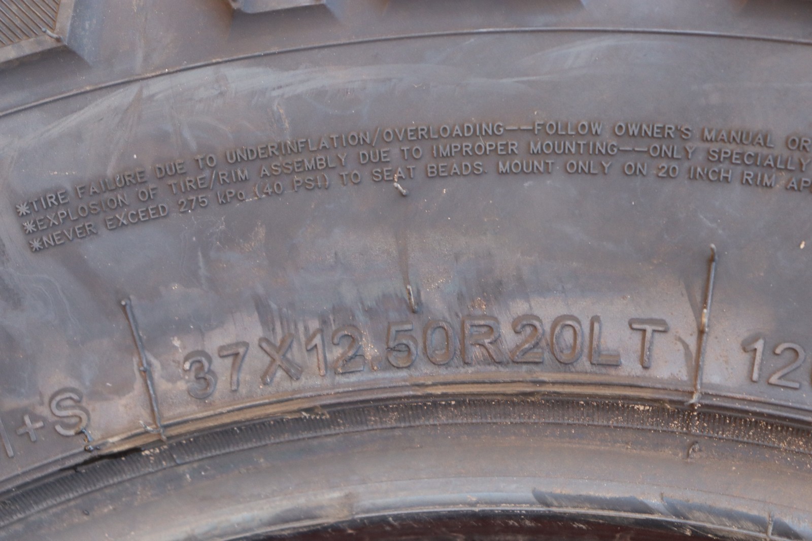 TIRE FURY COUNTRY HUNTER R/T 37X12.50 R20 LT 20″ 126Q