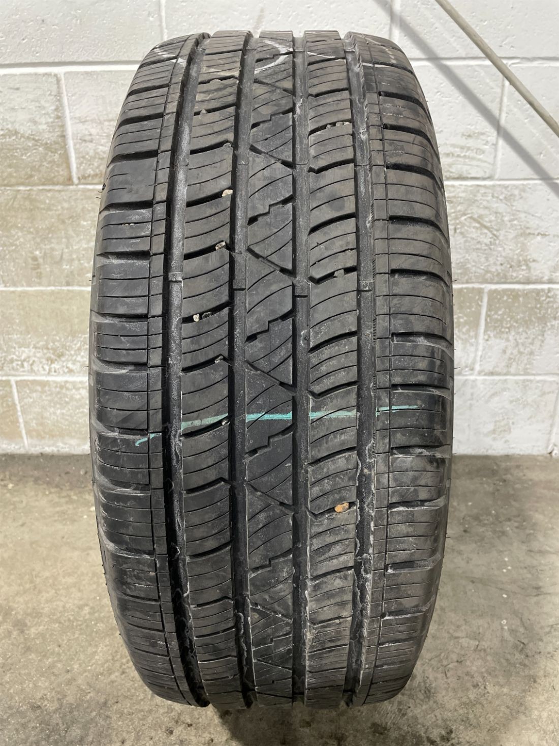 1x P275/55R20 Mastercraft Courser Quest Plus 8/32 117 H Used Tire 2755520
